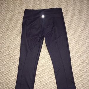 Authentic lululemon size 4 purple denim crop